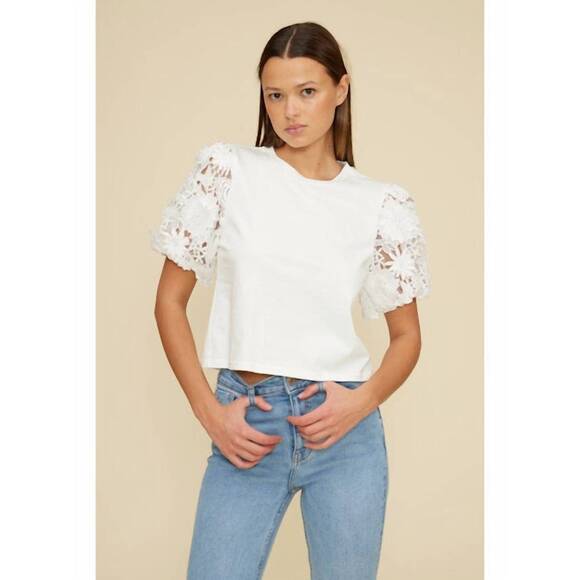 LUCY PARIS Tops - NEW LUCY PARIS avi lace sleeve top in white